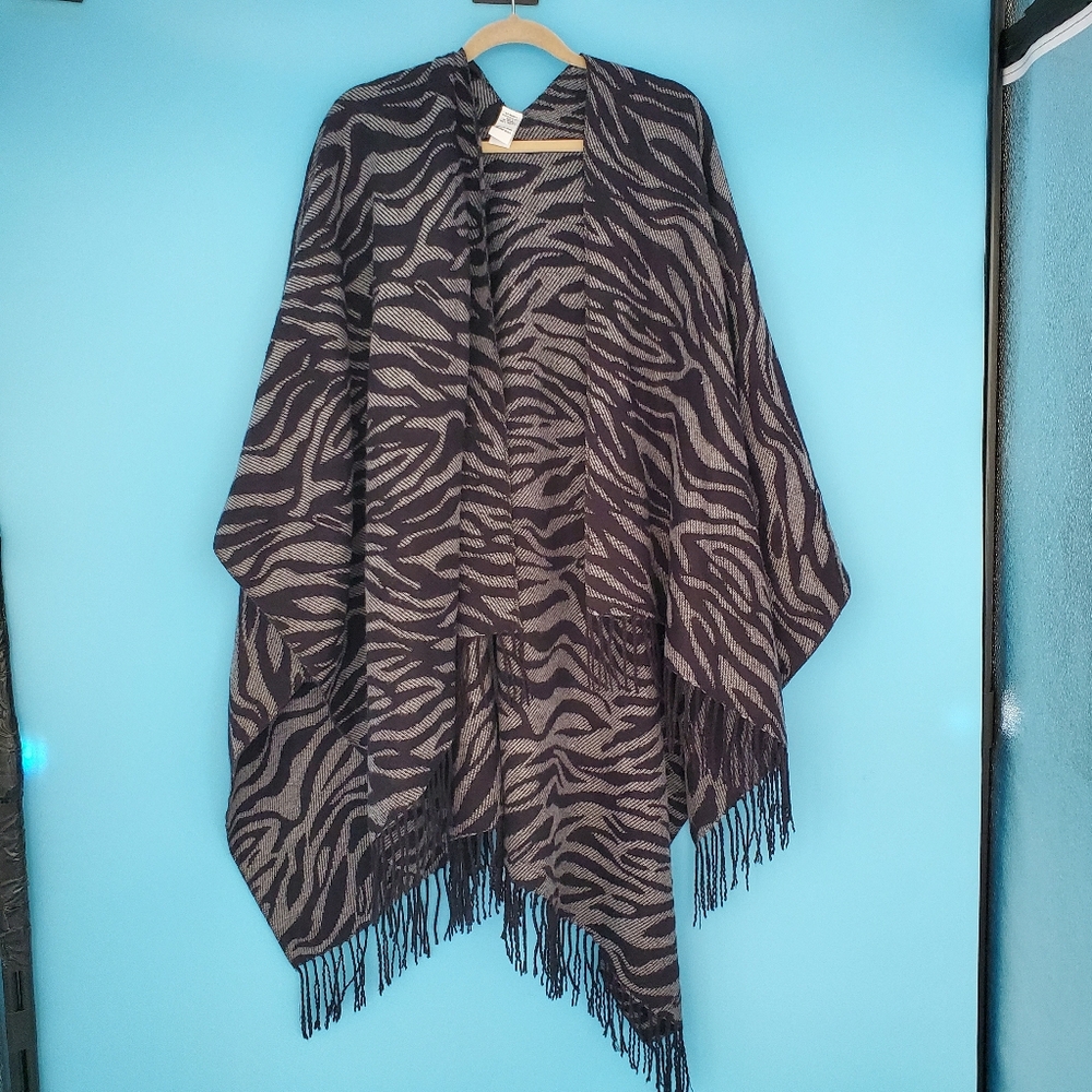 Unbranded One Size Black & Gray Shawl